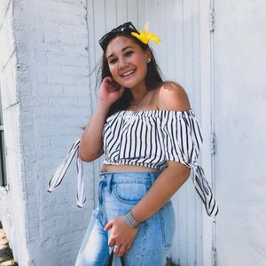 Off-the-shoulder crop top